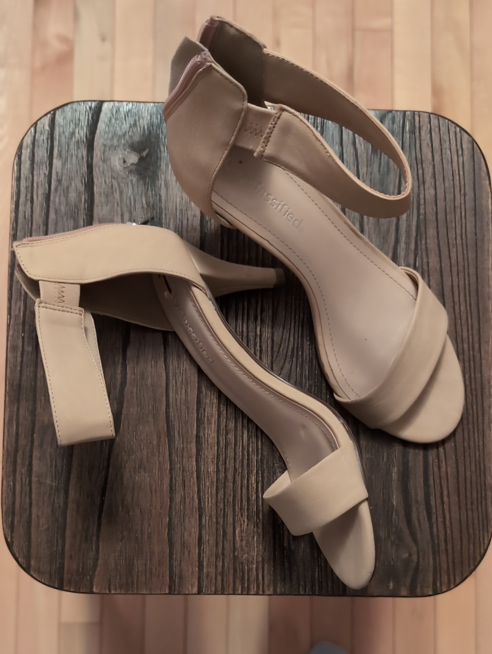 Cityclassified Neutral Beige Ankle-Strap Heels